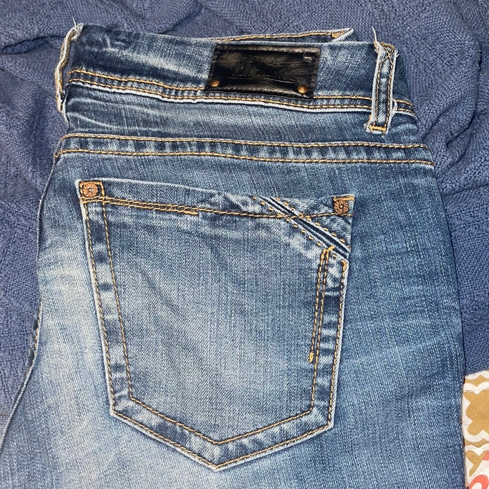 Buckle Black Straight Jeans size 29x32